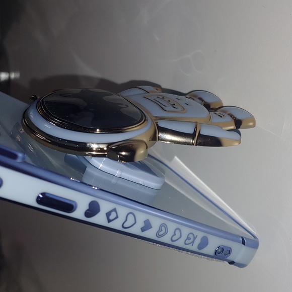 Nice Astronaut Samsung S21 Ultra Cellphone Cover - Picture 4 of 5